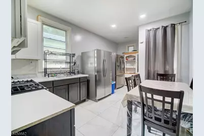 18 Shanley Ave, Newark, NJ 07108 - Photo 9