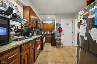 228 Totowa Rd, Totowa, NJ 07512 - Photo 5