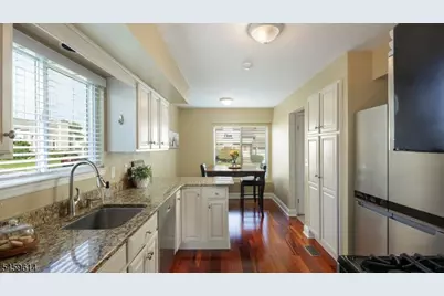 20 Crammer Ln, Hillsborough Township, NJ 08844 - Photo 13