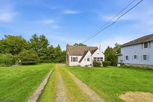 14 Sand Spring Rd, Morris Township, NJ 07960 - Photo 3