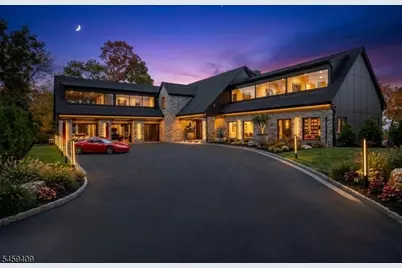 8 Flintlock Ct, Totowa, NJ 07512 - Photo 1