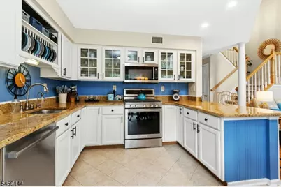 774 Featherbed Lane, Clark Township, NJ 07066 - Photo 15