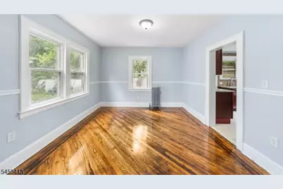 125 Pine Grove Ter, Newark, NJ 07106 - Photo 5