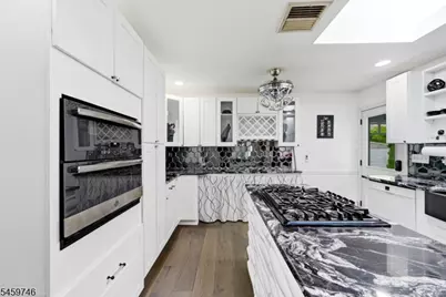 314 Judges Ln, North Plainfield, NJ 07063 - Photo 9
