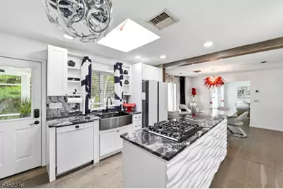314 Judges Ln, North Plainfield, NJ 07063 - Photo 7