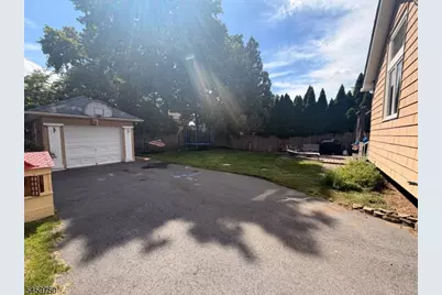 33 Poplar Ave, Pequannock Township, NJ 07444 - Photo 3