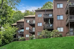 3 Davos Dr, Vernon, NJ 07462 - Photo 3