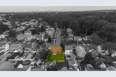 518 Thompson Ave, Roselle, NJ 07203 - Photo 17