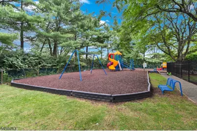 198 Zeppi Ln, West Orange Township, NJ 07052 - Photo 29