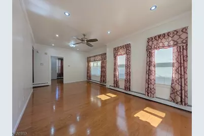 337 Stiles St, Union Township, NJ 07088 - Photo 7
