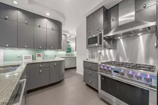 303 Upper Mountain Ave, Montclair, NJ 07043 - Photo 13