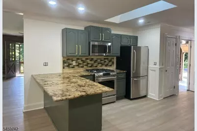 1058 Hoffman Rd, Bridgewater, NJ 08807 - Photo 3