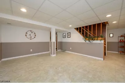 544 Pinewood Ave, Roselle Park, NJ 07204 - Photo 33