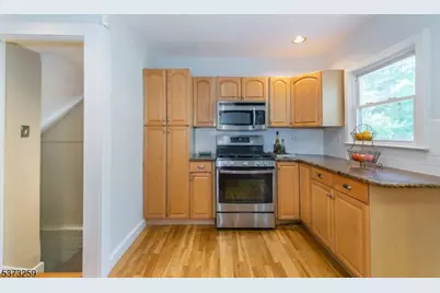 69 Gordonhurst Ave, Montclair, NJ 07043 - Photo 17