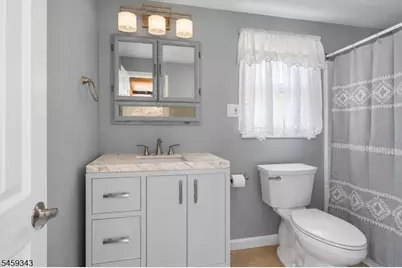 20 Pershing Ave, Jefferson Township, NJ 07849 - Photo 13