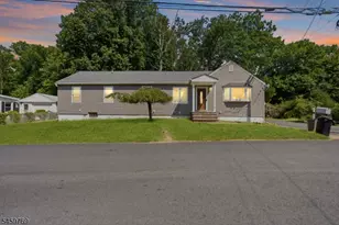 50 Woods Rd, Little Falls Township, NJ 07424 - Photo 1