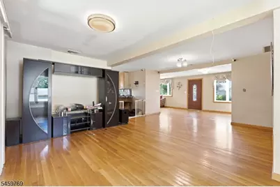 50 Woods Rd, Little Falls Township, NJ 07424 - Photo 3