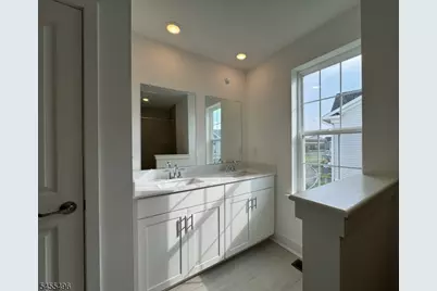 71 Eastwood Ter, East Hanover Township, NJ 07936 - Photo 19