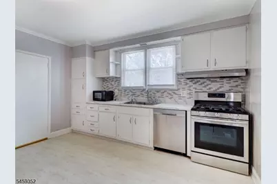 60 Montague Place #1, Montclair, NJ 07042 - Photo 5