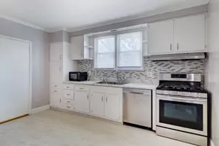 60 Montague Pl, Montclair, NJ 07042 - Photo 5