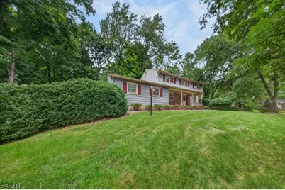 1 Holly Dr, Randolph Township, NJ 07869 - Photo 5