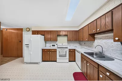 1 Holly Dr, Randolph Township, NJ 07869 - Photo 7