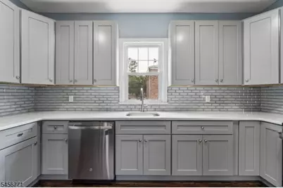510 Harrison Pl, Linden, NJ 07036 - Photo 5
