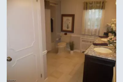 1455 Brookside Dr, Union Township, NJ 07083 - Photo 19