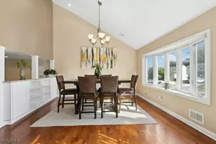 57 Cleveland Ave, Woodbridge Township, NJ 07067 - Photo 7