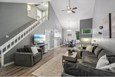 25 Ridgeview Ter, Jefferson Township, NJ 07438 - Photo 5
