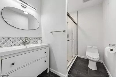 164 Washington St, Bloomfield, NJ 07003 - Photo 17