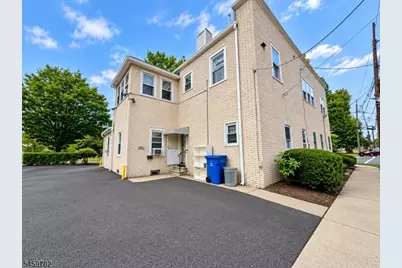 1842 W 5th St, Piscataway Township, NJ 08854 - Photo 15