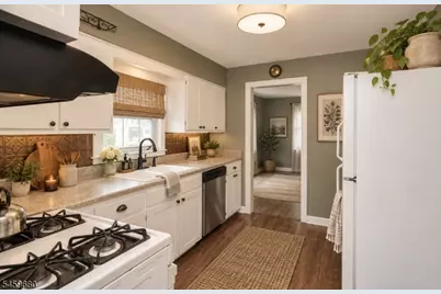 57 N Main St, Flemington, NJ 08822 - Photo 9