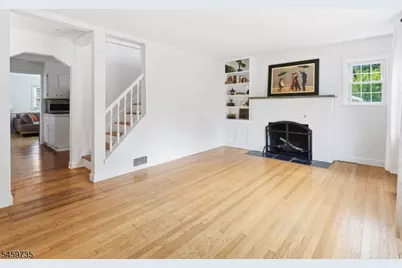 2025 Hill Top Rd, Scotch Plains Township, NJ 07076 - Photo 5