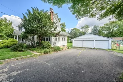 327 Rifle Camp Rd, Woodland Park, NJ 07424 - Photo 27