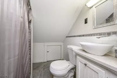 327 Rifle Camp Rd, Woodland Park, NJ 07424 - Photo 25
