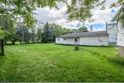 327 Rifle Camp Rd, Woodland Park, NJ 07424 - Photo 31