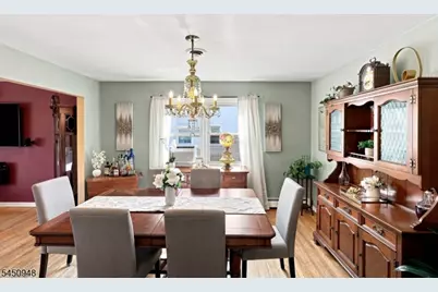 17 Dando Ct, Clifton, NJ 07013 - Photo 11
