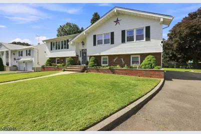 17 Dando Ct, Clifton, NJ 07013 - Photo 3