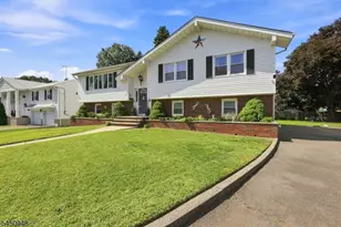 17 Dando Ct, Clifton, NJ 07013 - Photo 3