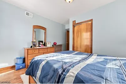1022 Falls Ter, Union Township, NJ 07083 - Photo 15