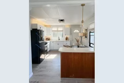 696 Worth Ave #2RR, Linden, NJ 07036 - Photo 7