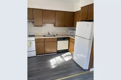 48-50 Elm St #8A, Morristown, NJ 07960 - Photo 3