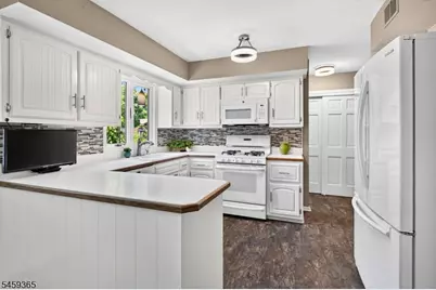 52 Hoagland Dr, Montgomery Township, NJ 08502 - Photo 11