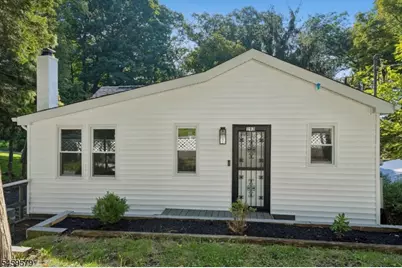 193 Monroe Trl, Hopatcong, NJ 07843 - Photo 1
