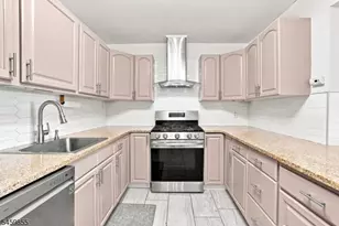 13 Kovach St, Franklin, NJ 07416 - Photo 5