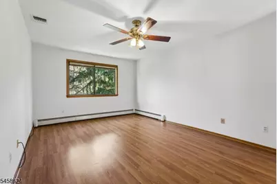 8 Faesch Ct, Rockaway Township, NJ 07866 - Photo 11