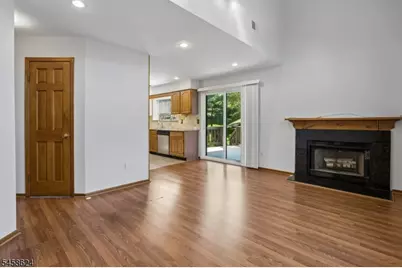 8 Faesch Ct, Rockaway Township, NJ 07866 - Photo 7