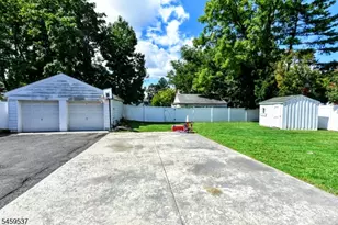 420 S Prospect Ave, Bergenfield, NJ 07621 - Photo 5