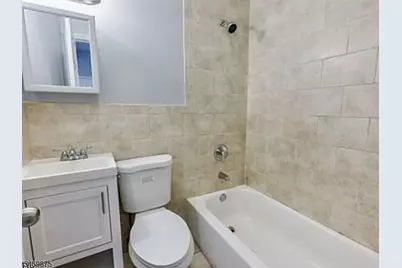 911 S 18th St, Newark, NJ 07108 - Photo 1